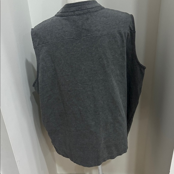 Charcoal Sleeveless Zip-Up Women's Hoodie - Picture 3 of 5